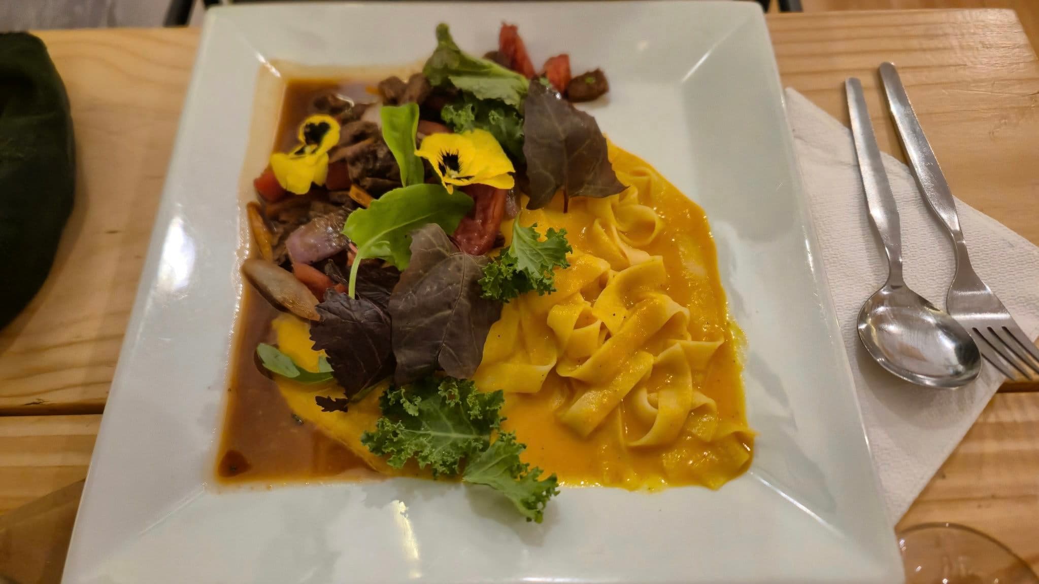 Vida Vegan Bistro - Huancaína Sauce with Sautéed Meat (Pasta Section)